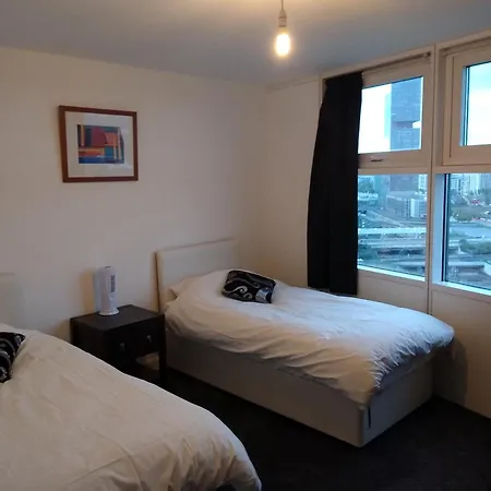 Room In Luxurious Penthouse Apartment London Exterior photo