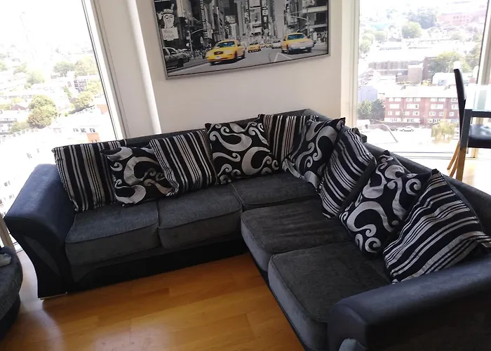 Room In Luxurious Penthouse Apartment